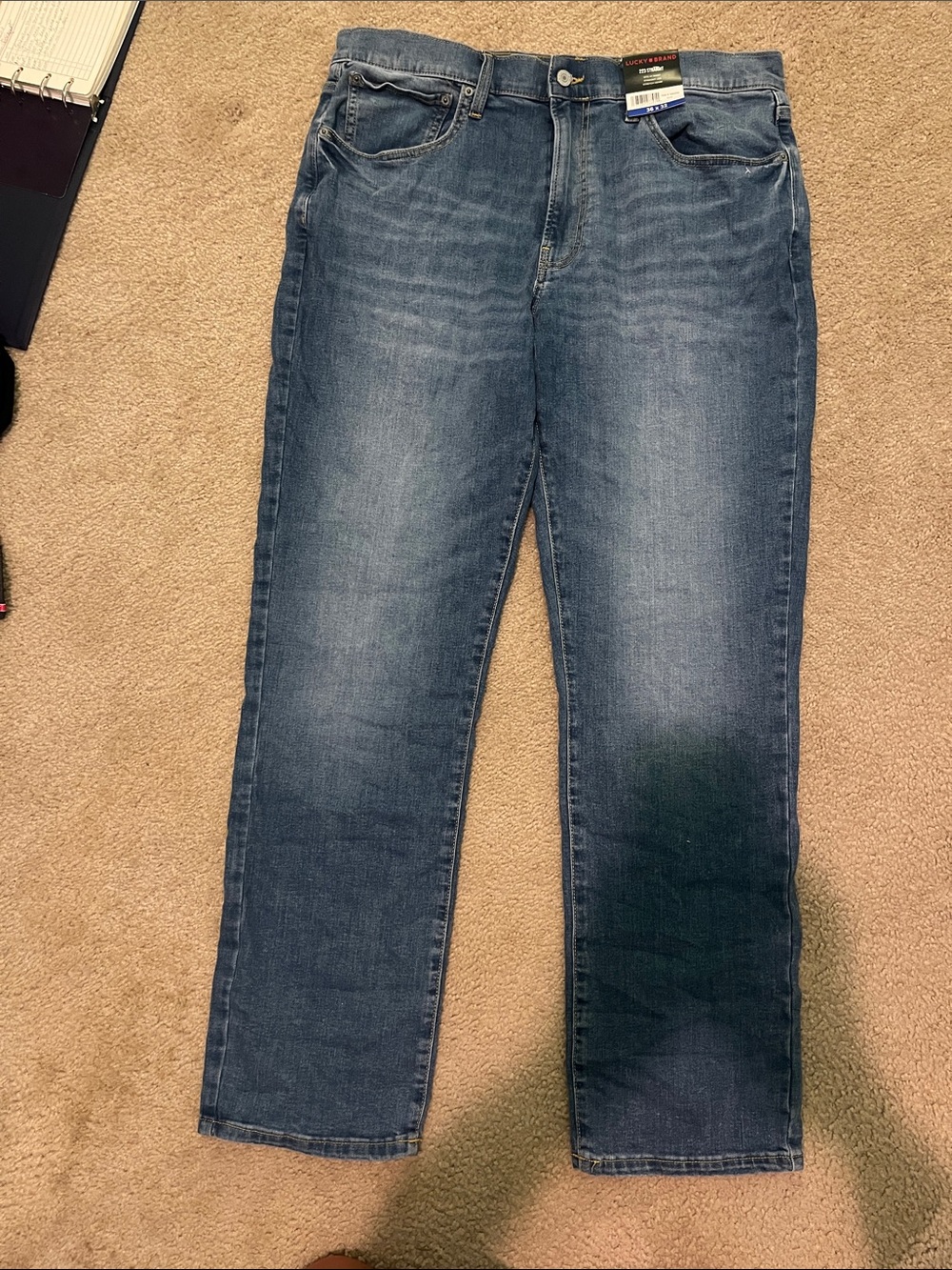 Lucky Brand Men's Faded Blue Straight Jeans